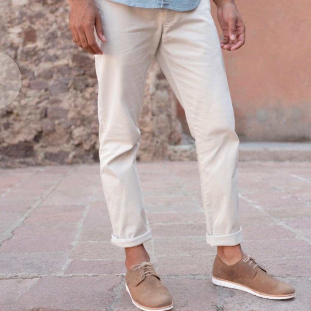 Nisolo Sedona travel derby